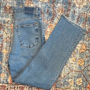 Abercrombie & Fitch “The 90s Straight Ultra High Rise” Straight Leg Jeans